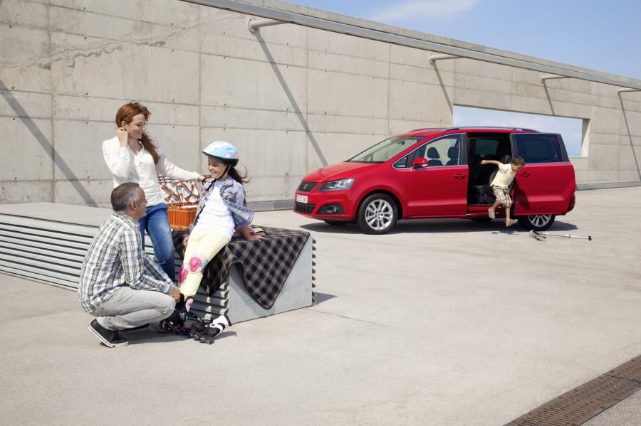  Seat Alhambra 2010 года  (фото 71 из 113)